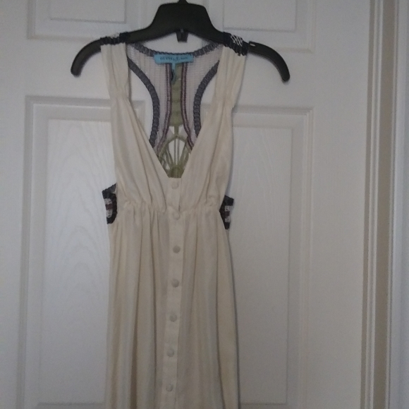 Marciano blouse beautiful for summer. - Picture 5 of 5